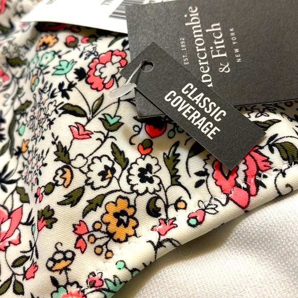 Abercrombie Classic Coverage Bikini Bain X-Small NWT - Picture 7 of 8